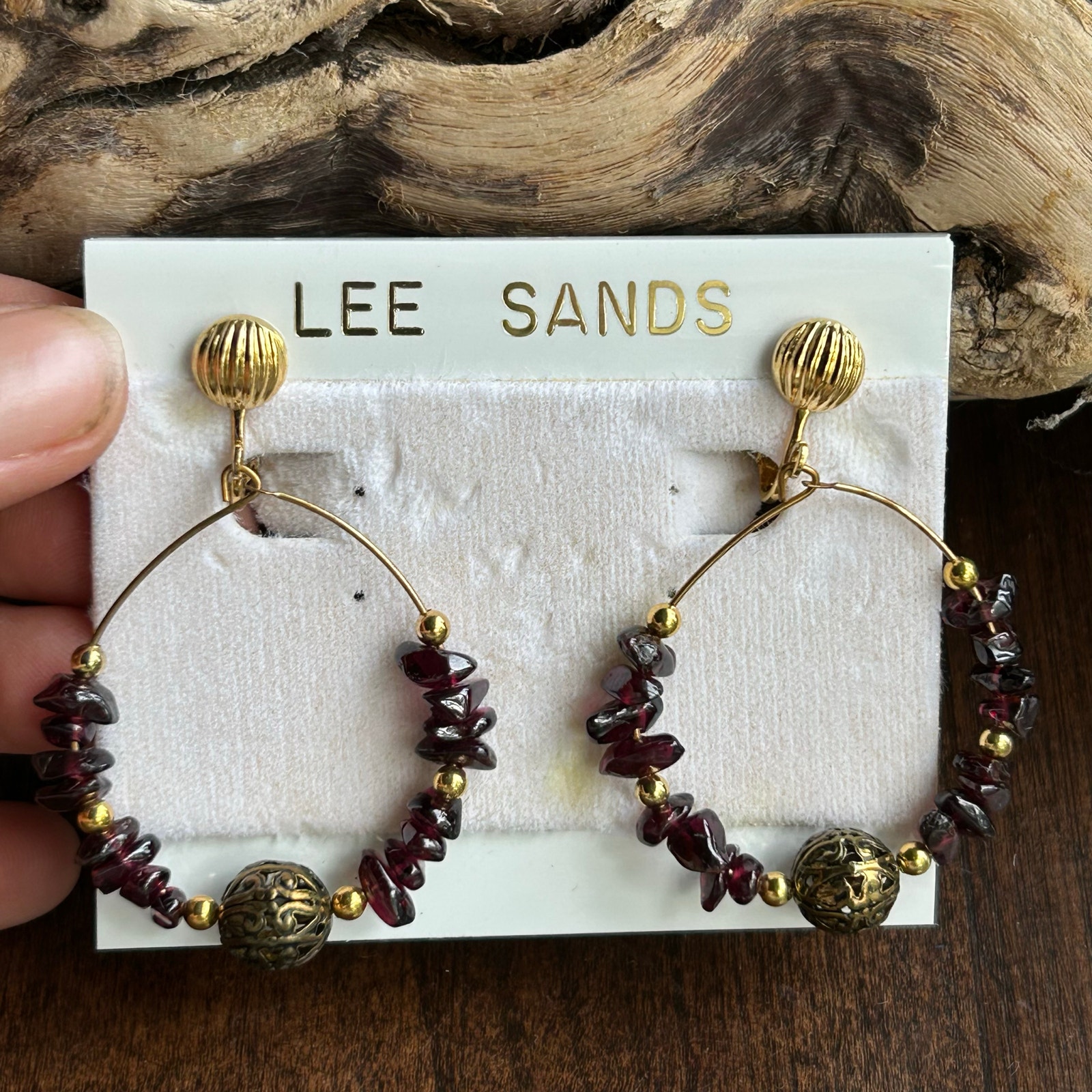 Lee Sands Hawaii Purple Stone Beaded Circle Clip On Earrings Retired Gold Tone 15$